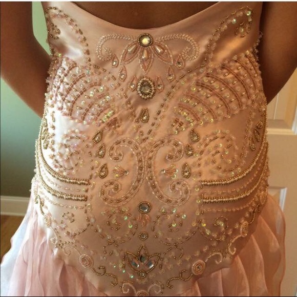 Dress - Picture 4 of 4