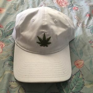 Pot leaf baseball cap