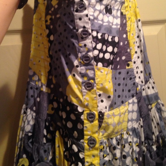 Gray and yellow strapless sundress - Picture 2 of 4