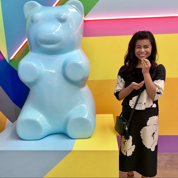 a b o u t  t h e  s e l l e r - Picture 9 of 9