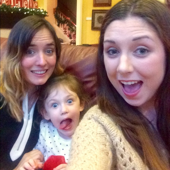 Meet your Posher, Cassie - Picture 3 of 3