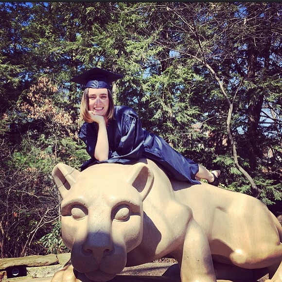 Meet your Posher, Cassie - Picture 2 of 3