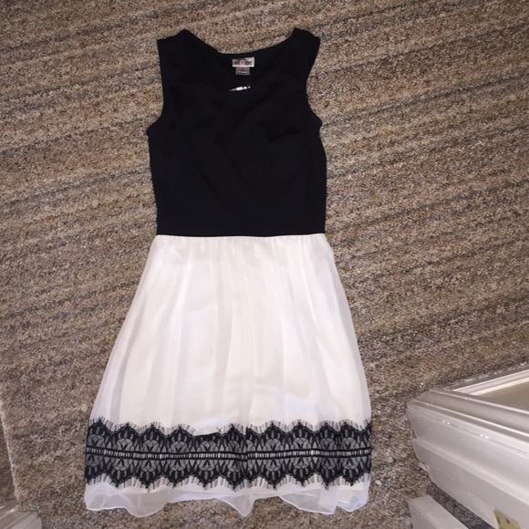 Black and white, sleeveless, short dress