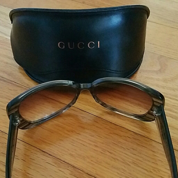 SOLD!!! Gucci Sunglasses - Picture 3 of 4