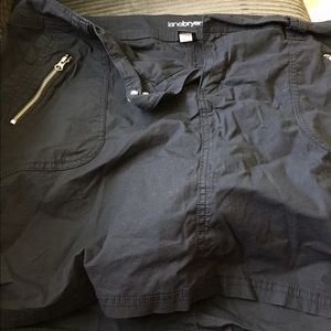 Size 18 Lane Bryant Skort