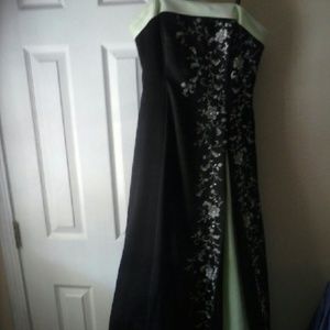Prom/formal dress