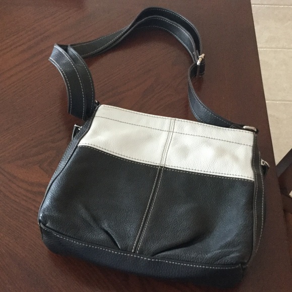 Tignanello Handbags - Tignanello Purse