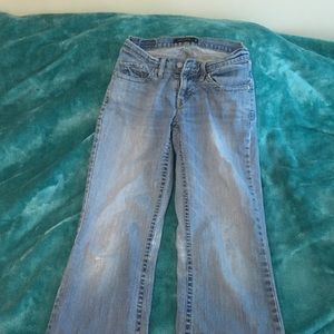 ❗️FINAL REDUCTION❗️Distressed Curvy Cut Jeans