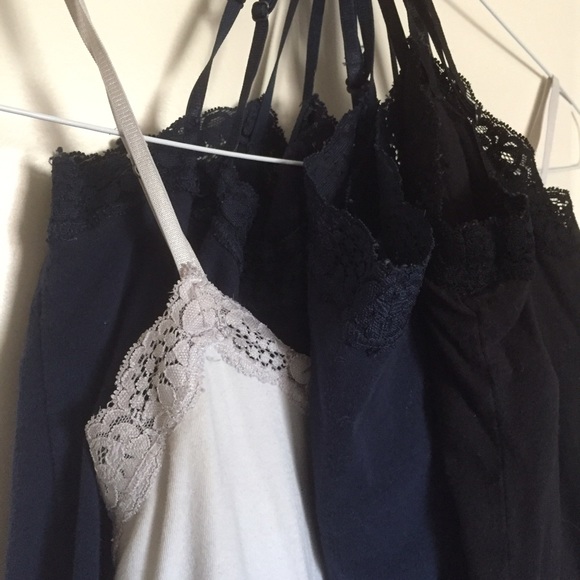 Four gently used Aeropostale lace camisoles