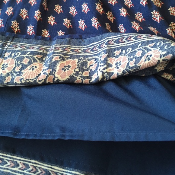 Size Medium Summer Back Out Dress - Picture 3 of 4