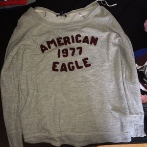 American Eagle crew neck