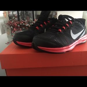 13.5 Nike kids shoes NWB