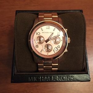Michael Kors rose gold watch