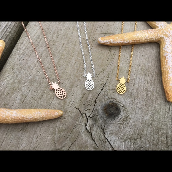 SOLD OUT|| 18K Plated Pineapple Necklace - Picture 3 of 4