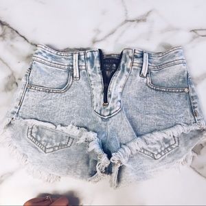 Kendall & Kylie for PacSun zipper cutoff jeans