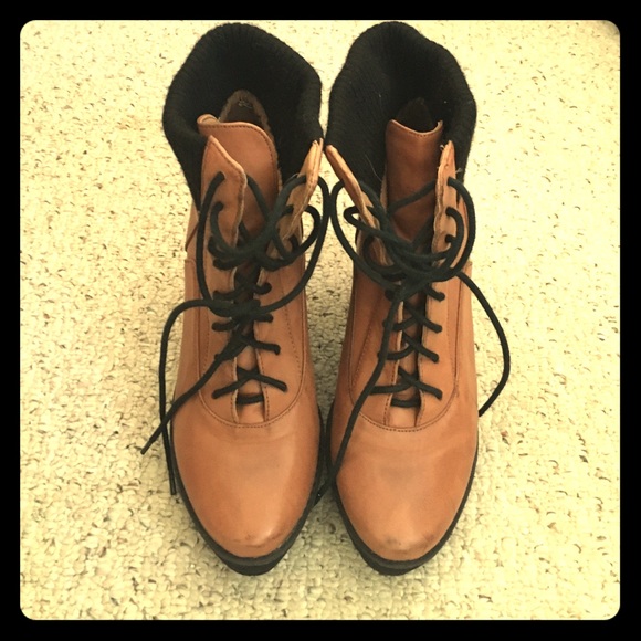 Urban Outfitter Deena & Ozzy Lace up booties