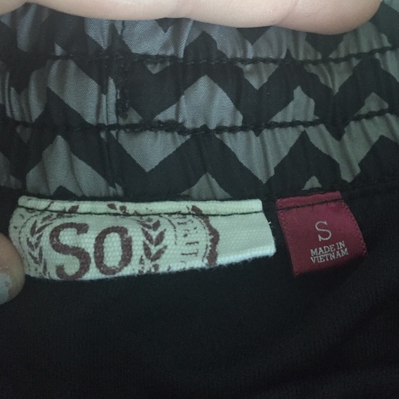 Loose dri-fit shorts - Picture 3 of 3