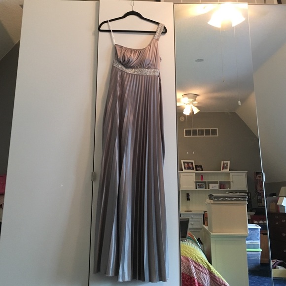 One should Prom dress