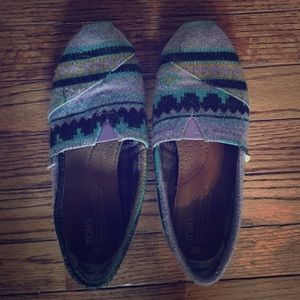 Patterned Toms