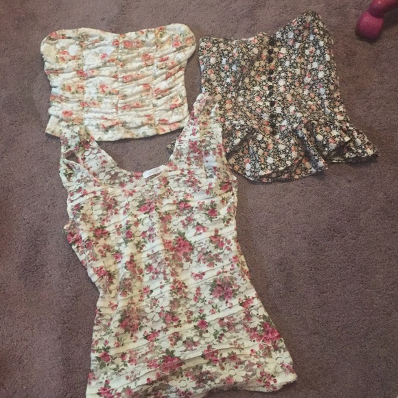 Floral tank top bundle