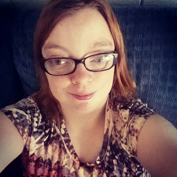 Meet your Posher, Brenna - Picture 1 of 1