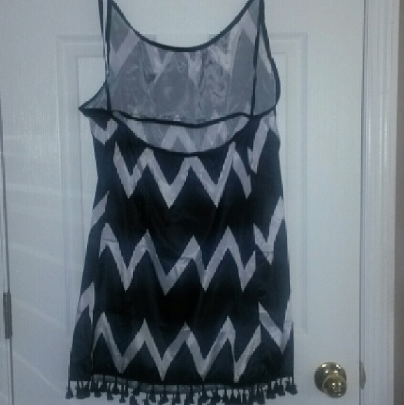 Chevron Print Backless Tassel Hem Dress - Picture 4 of 4