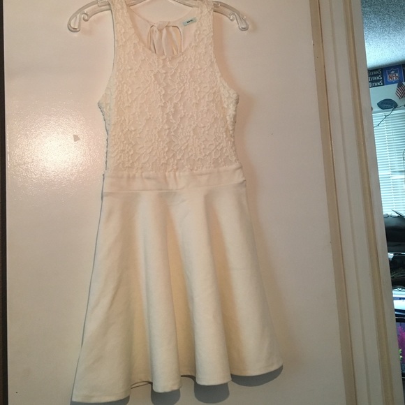 Lace cream dress