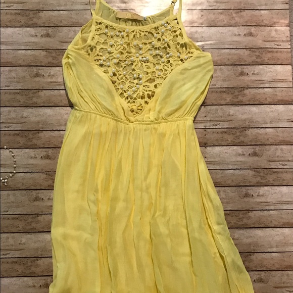 “LAST ONE” Boutique Spring Yellow Maxi Dress - Picture 2 of 2