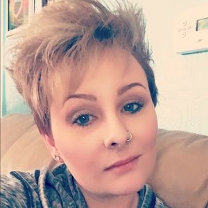 Meet your Posher, Janelle