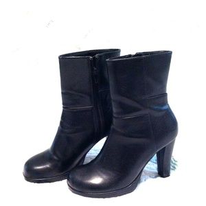 Somethin' else from Skechers brand new booties!