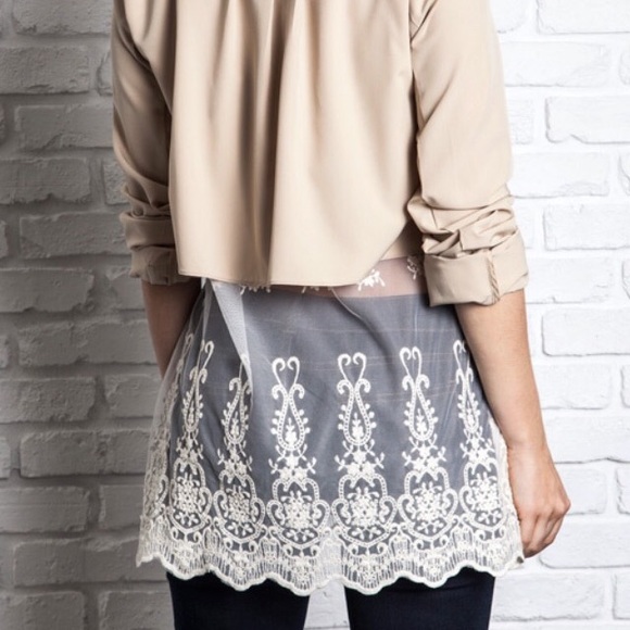 Collarless crop jacket - Picture 2 of 4