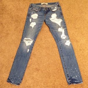Hollister distressed denim jeans. Size 1.