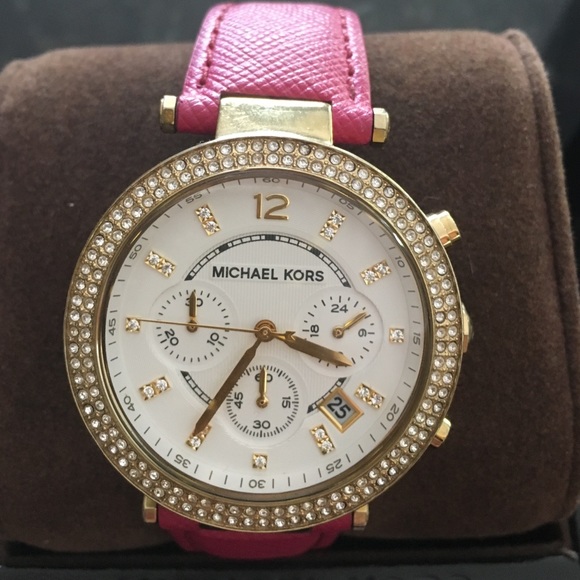 ✨SOLD✨Authentic Michael Kors watch - Picture 2 of 6