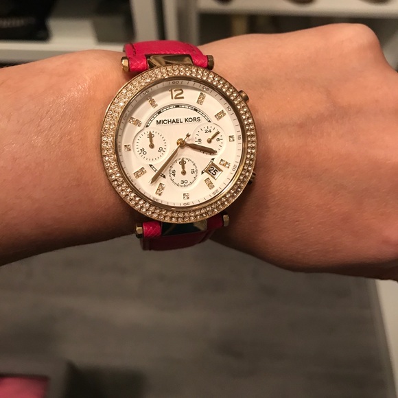 ✨SOLD✨Authentic Michael Kors watch - Picture 4 of 6