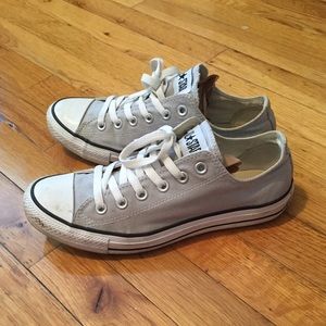 ⭐️RESERVED for @lgayle816⭐️ Low-Top Converse