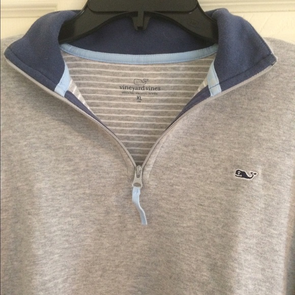 Vineyard Vines Gray Navy 1/4 Zip Pullover XS