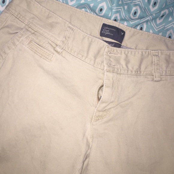 khaki pants