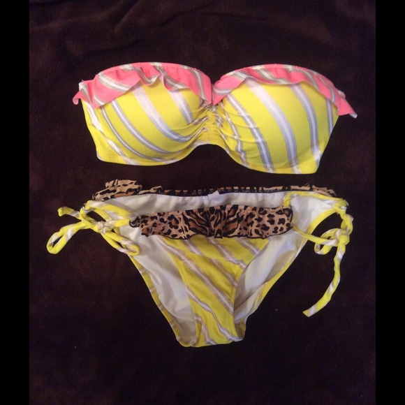 Bikini 32DD/small bottom