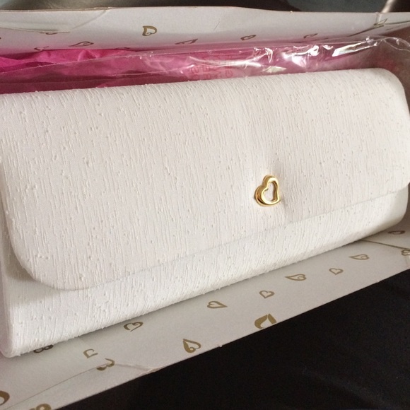 clutch purse