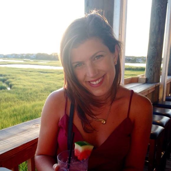 Meet your Posher, Danielle - Picture 1 of 1