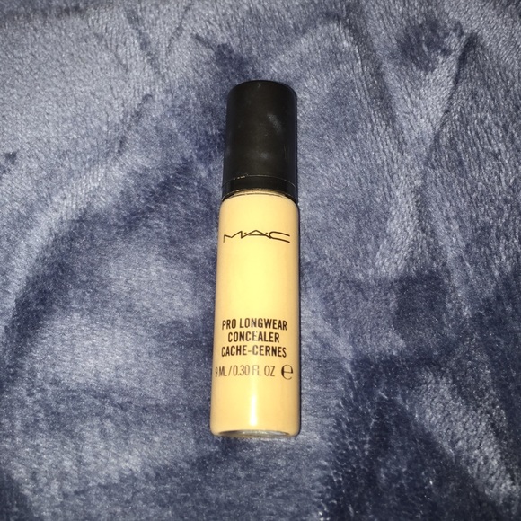 MAC pro longwear concealer