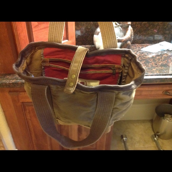 Everything Tote.      SOLD