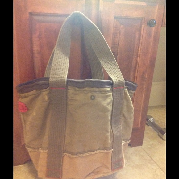 Everything Tote.      SOLD - Picture 4 of 4