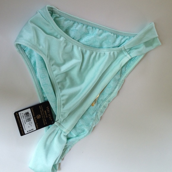 Turquoise bottom. - Picture 2 of 3