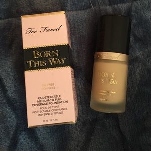 Too Faced Born This Way Foundation in Ivory