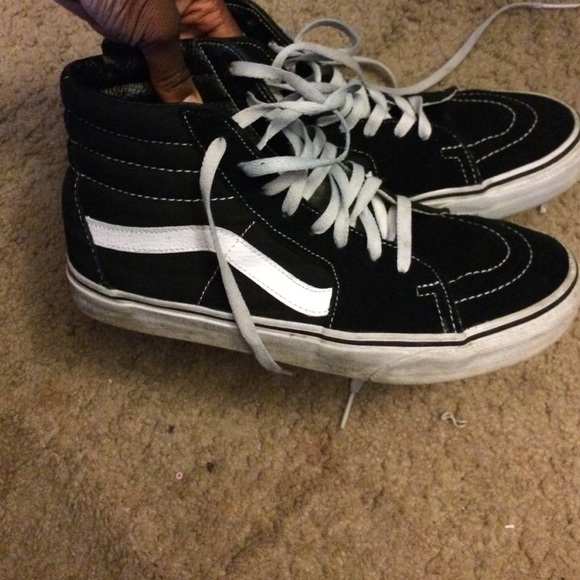 Original Black vans with white stripes