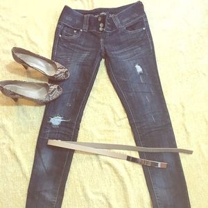 Almost famous Jean size dark bleu size 3