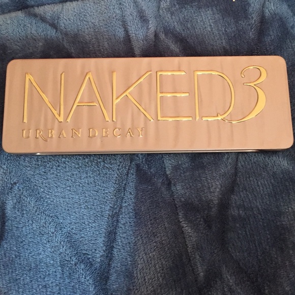 Urban decay Naked 3