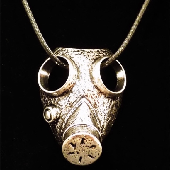 Steampunk Gas Mask Necklace