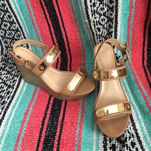 Report Signature Elayna wedge sandal